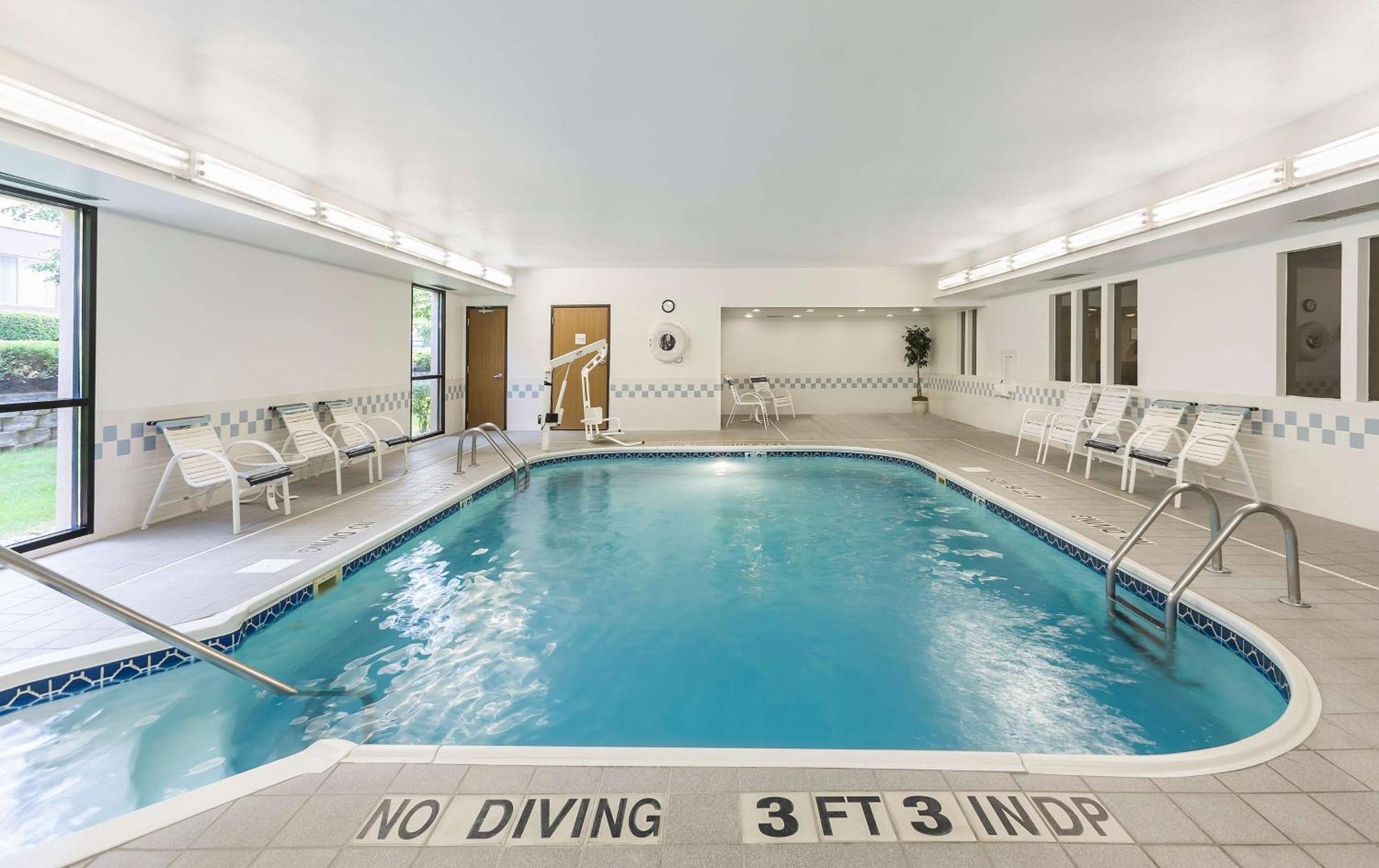 Hampton Inn Mansfield/Ontario Экстерьер фото