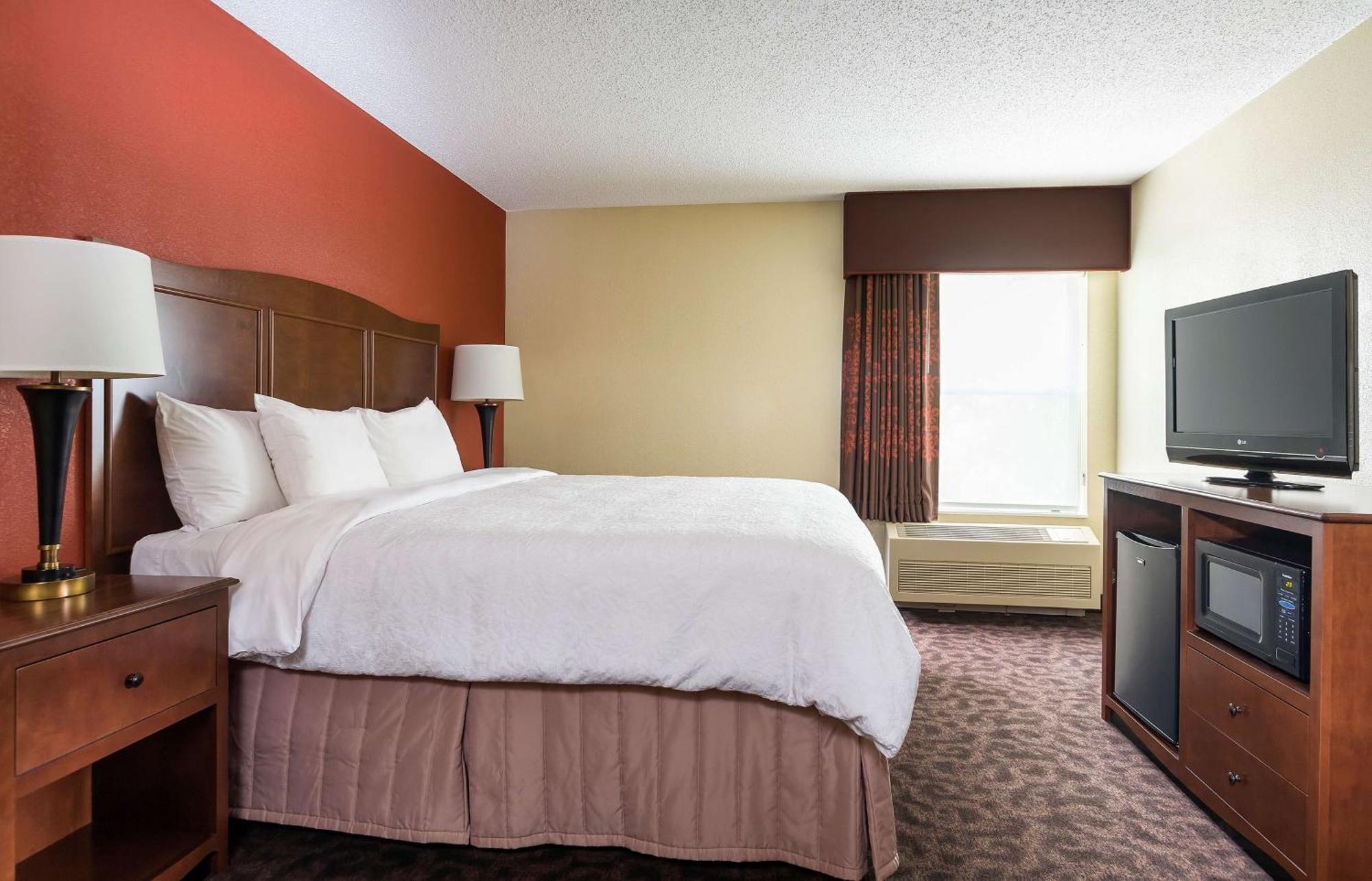 Hampton Inn Mansfield/Ontario Экстерьер фото