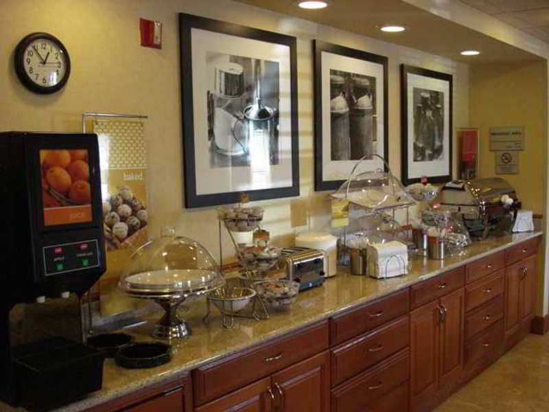 Hampton Inn Mansfield/Ontario Ресторан фото